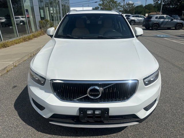 2019 Volvo XC40 Momentum