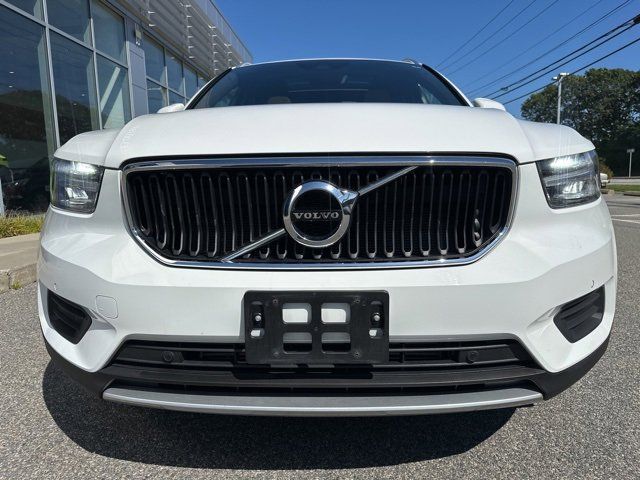 2019 Volvo XC40 Momentum