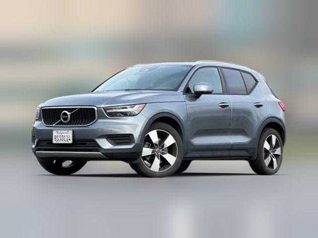 2019 Volvo XC40 Momentum