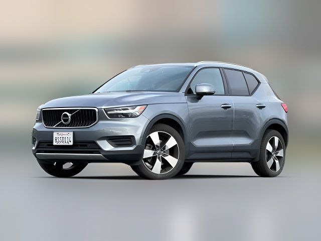 2019 Volvo XC40 Momentum