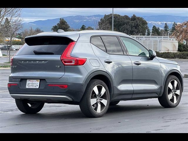 2019 Volvo XC40 Momentum