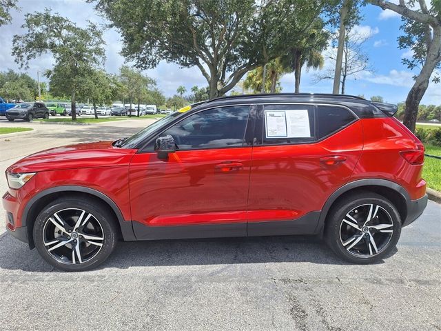 2019 Volvo XC40 R-Design