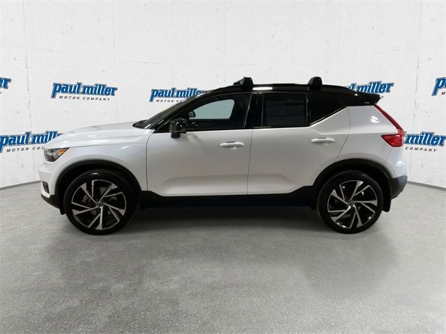 2019 Volvo XC40 Momentum