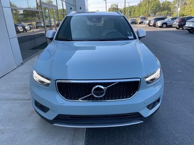 2019 Volvo XC40 Momentum