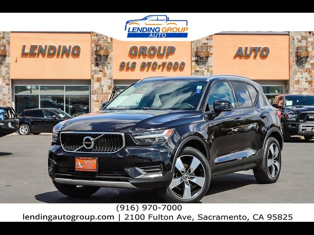 2019 Volvo XC40 Momentum