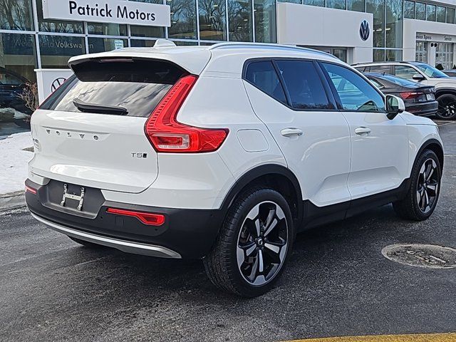 2019 Volvo XC40 Momentum