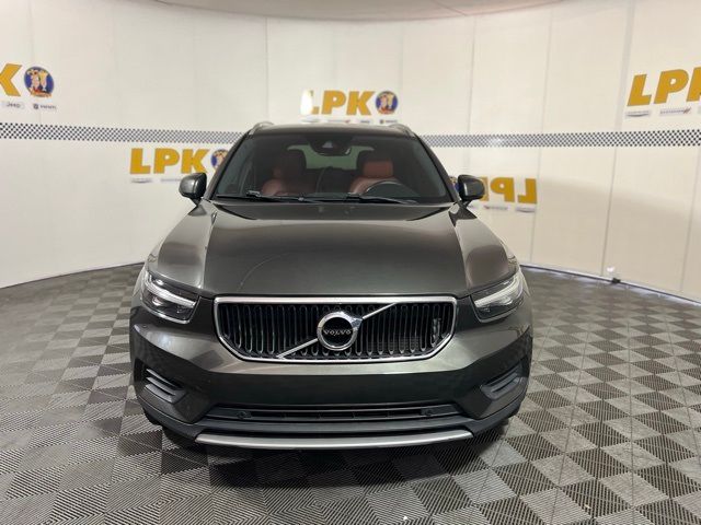 2019 Volvo XC40 Momentum