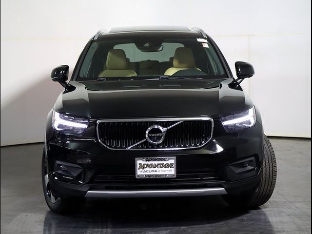 2019 Volvo XC40 Momentum