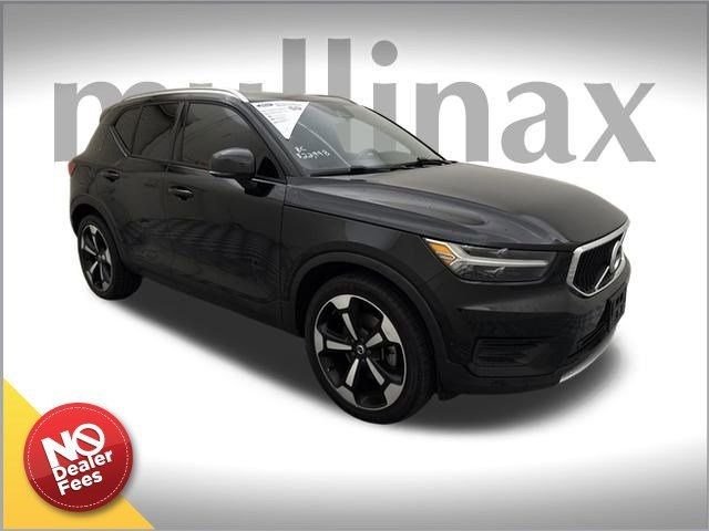 2019 Volvo XC40 Momentum