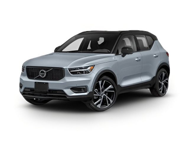 2019 Volvo XC40 Momentum