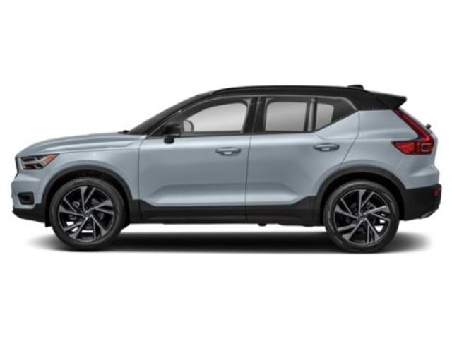 2019 Volvo XC40 Momentum