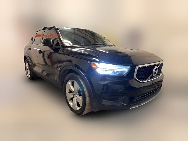 2019 Volvo XC40 Momentum