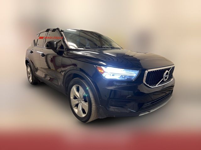 2019 Volvo XC40 Momentum