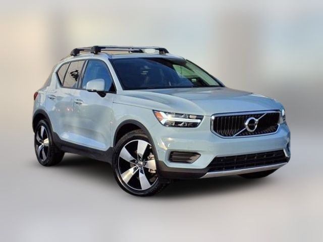 2019 Volvo XC40 Momentum