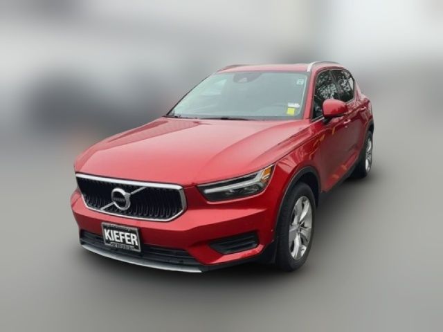 2019 Volvo XC40 Momentum