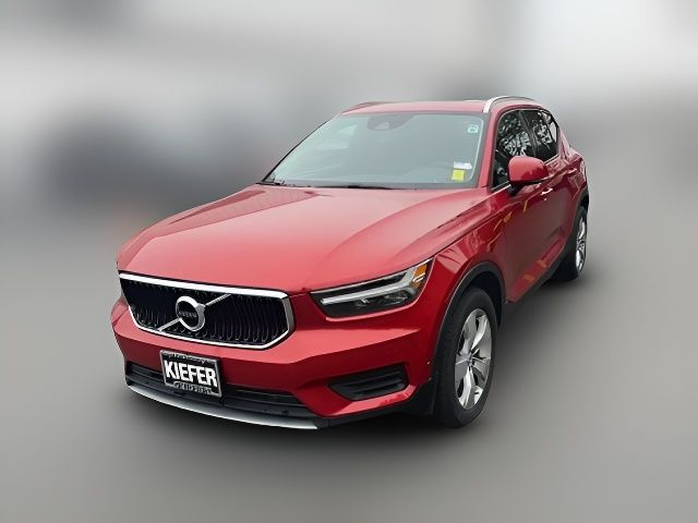 2019 Volvo XC40 Momentum