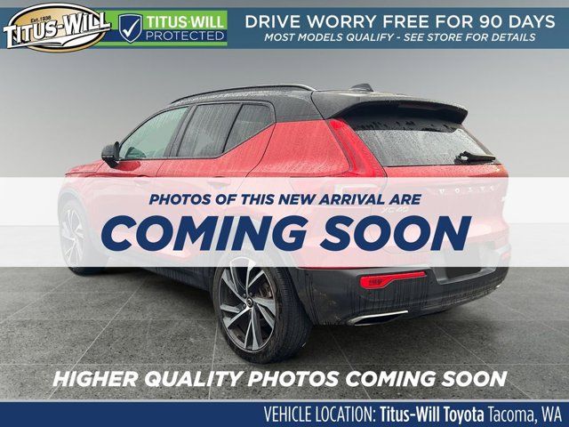 2019 Volvo XC40 R-Design