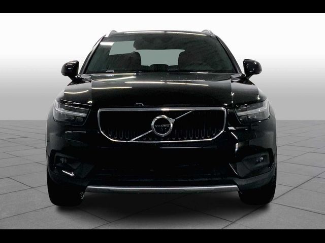 2019 Volvo XC40 Momentum