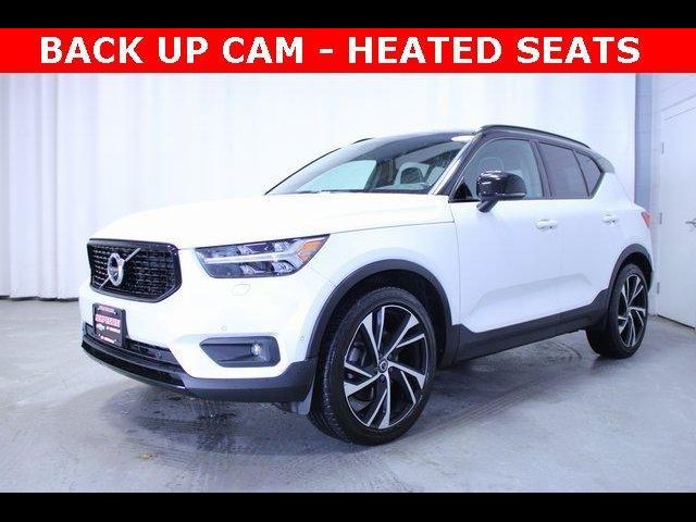 2019 Volvo XC40 Momentum