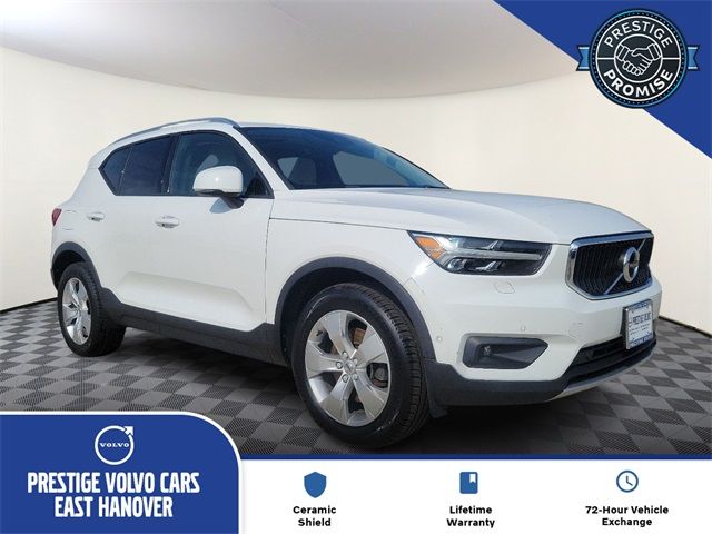 2019 Volvo XC40 Momentum