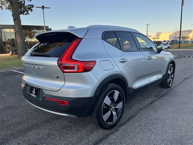 2019 Volvo XC40 Momentum