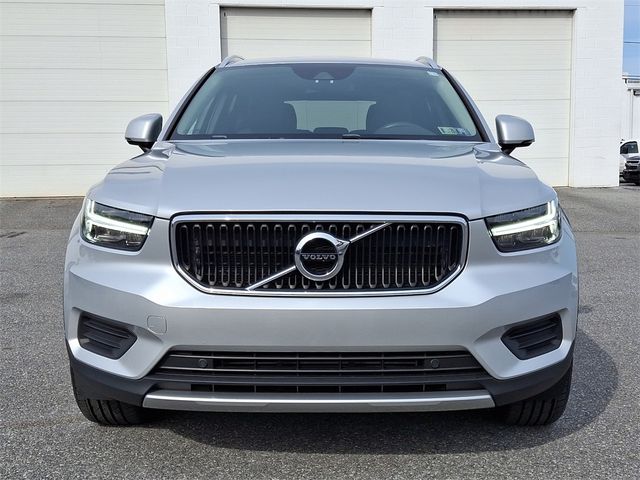 2019 Volvo XC40 Momentum