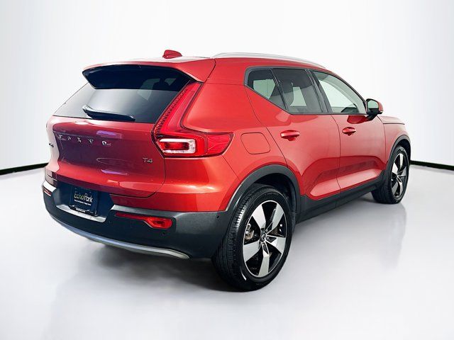 2019 Volvo XC40 Momentum