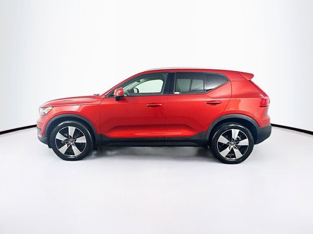 2019 Volvo XC40 Momentum