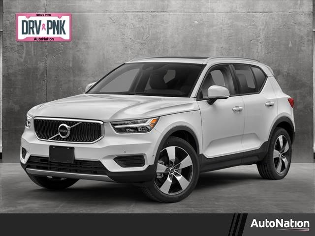 2019 Volvo XC40 Momentum