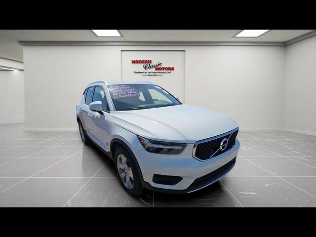 2019 Volvo XC40 Momentum