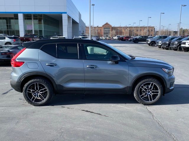 2019 Volvo XC40 R-Design