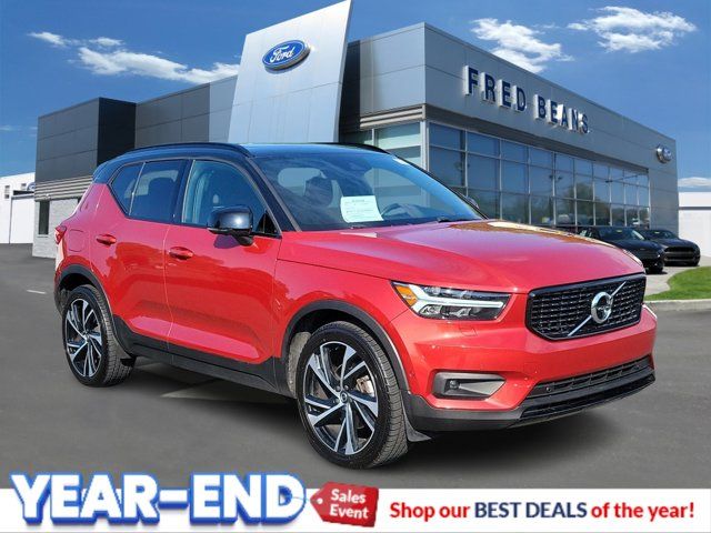 2019 Volvo XC40 R-Design