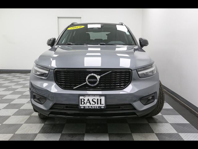 2019 Volvo XC40 R-Design