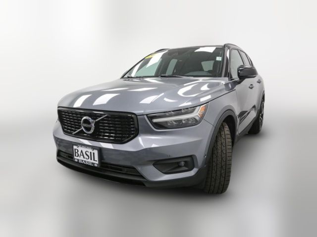 2019 Volvo XC40 R-Design