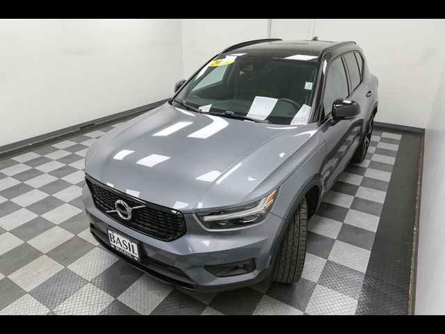 2019 Volvo XC40 R-Design