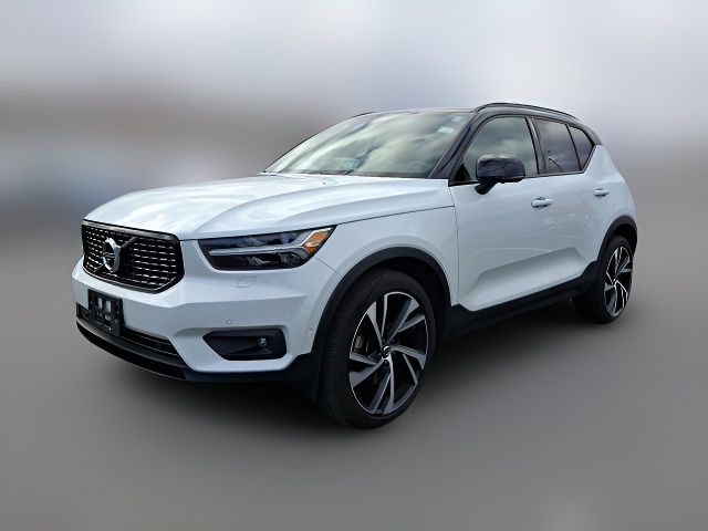 2019 Volvo XC40 R-Design