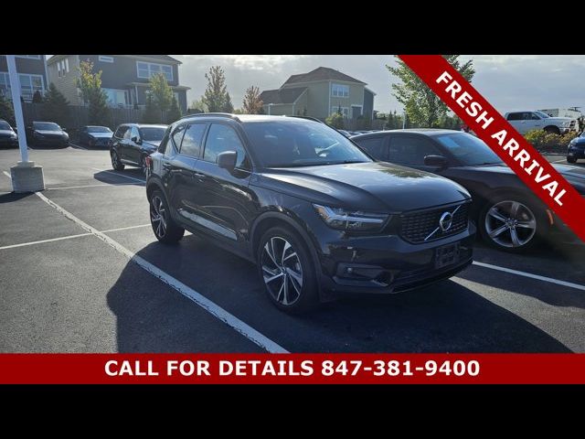 2019 Volvo XC40 R-Design