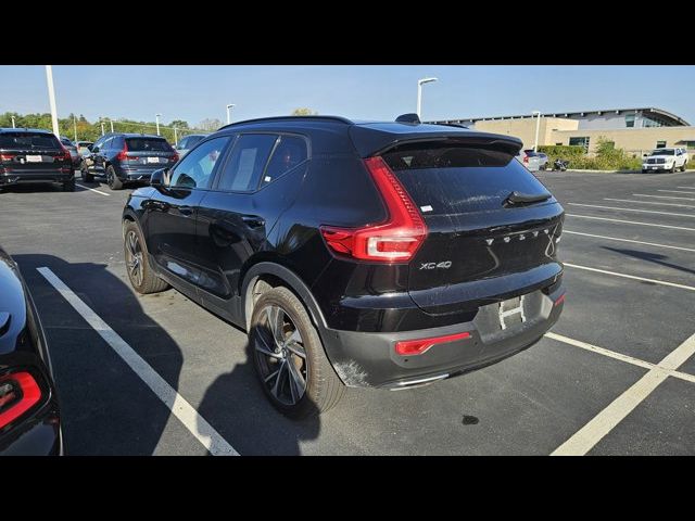 2019 Volvo XC40 R-Design