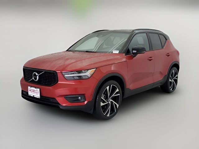 2019 Volvo XC40 R-Design