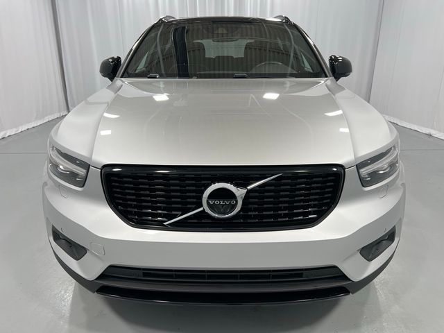 2019 Volvo XC40 R-Design