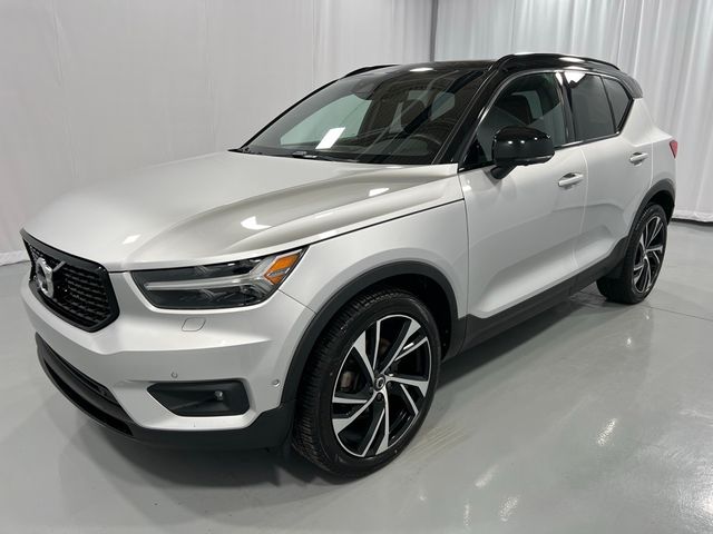 2019 Volvo XC40 R-Design