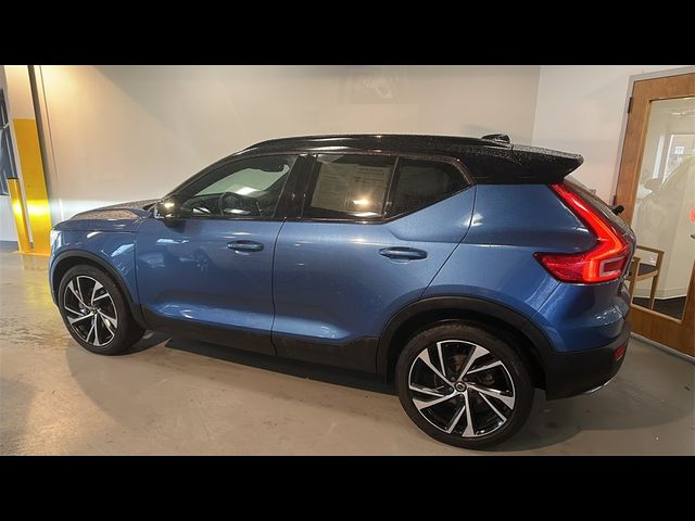 2019 Volvo XC40 R-Design