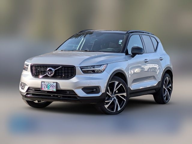 2019 Volvo XC40 R-Design