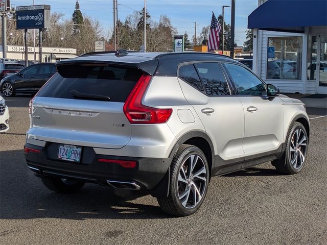 2019 Volvo XC40 R-Design