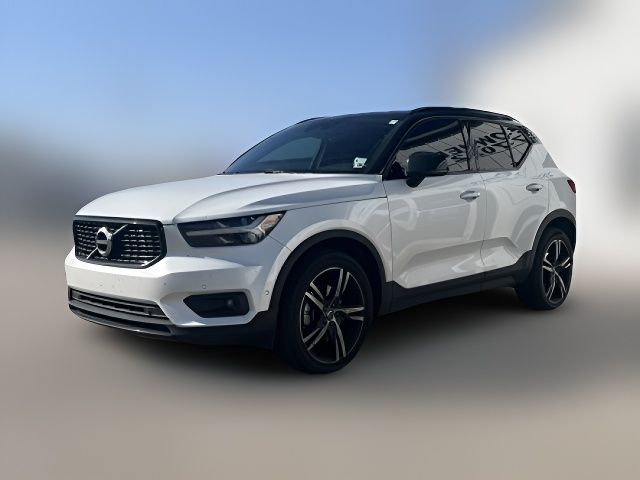 2019 Volvo XC40 R-Design