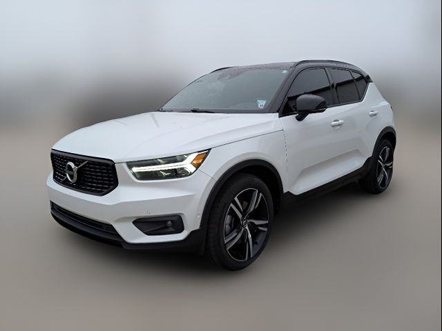 2019 Volvo XC40 R-Design