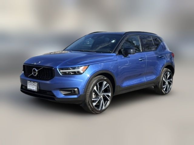 2019 Volvo XC40 R-Design