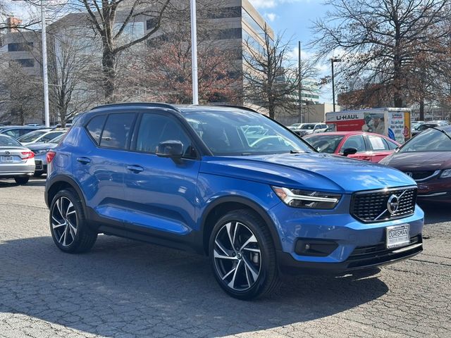 2019 Volvo XC40 R-Design