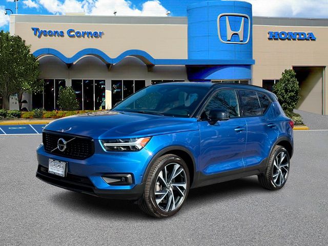 2019 Volvo XC40 R-Design