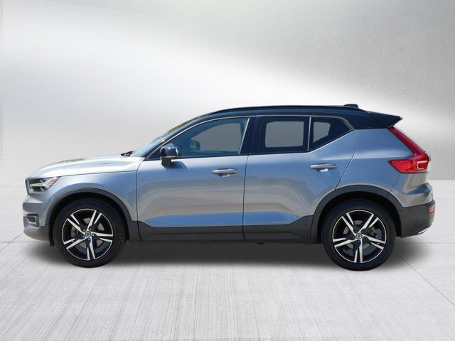 2019 Volvo XC40 R-Design